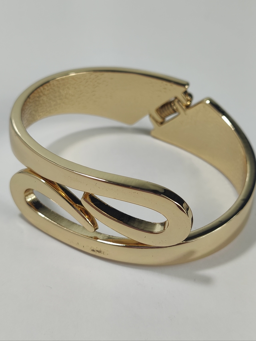 Modern Sculptural Gold Tone Cuff Bracelet Abstract Statement Bangle Designer - Picture 5 of 6